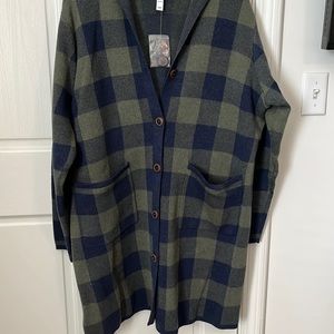 Brand new never worn denim and co sweater shaket